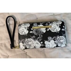 Betsey Johnson Wristlet Black White Floral Rose Wallet Hot Pink Inside Fill Zip